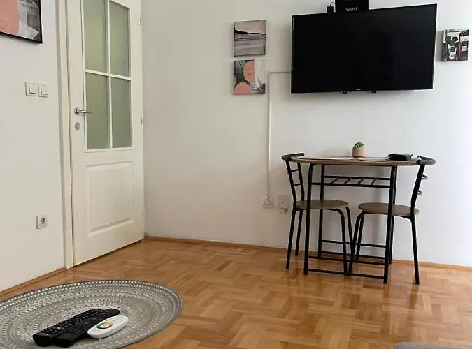 アパート Spark ヴァリェヴォ